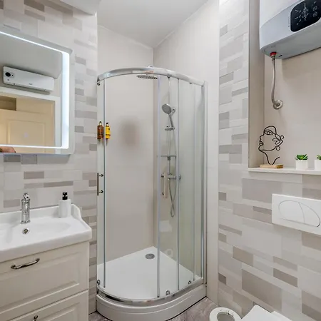 Finn Luxury Apartment