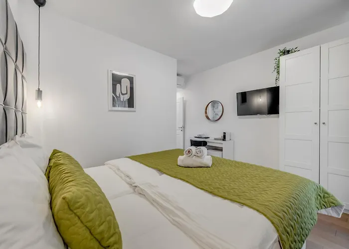 Finn Luxury Lägenhet *